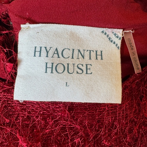 Size L - Tuckernuck Hyacinth House Texture Blouse Merlot Red Statement Top - Picture 4 of 8